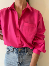 Cargar imagen en el visor de la galería, Camisa fucsia
