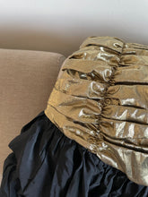Cargar imagen en el visor de la galería, Vestido dorado
