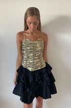 Cargar imagen en el visor de la galería, Vestido dorado
